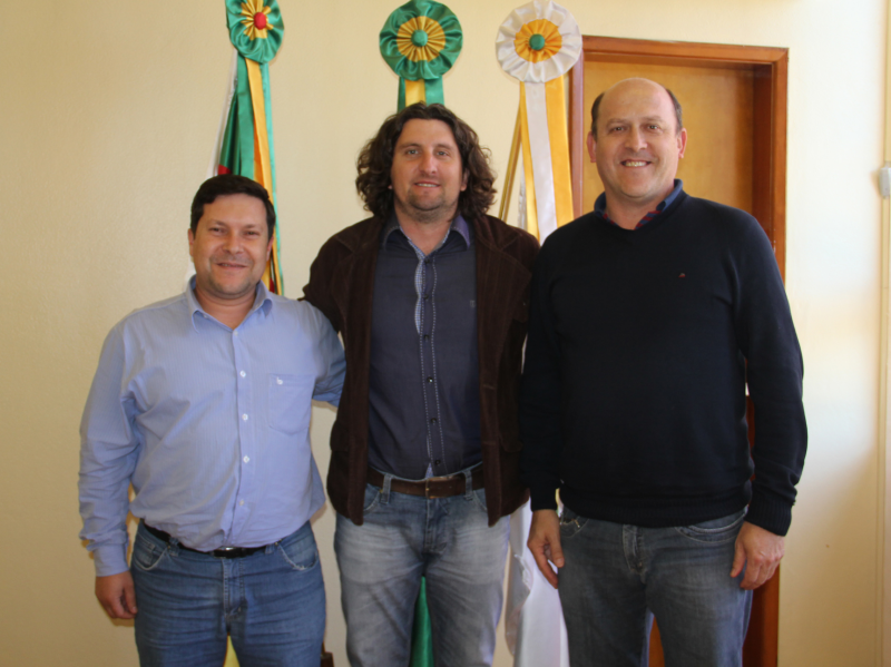 INICIA ENSAIBRAMENTO NO DISTRITO INDUSTRIAL I